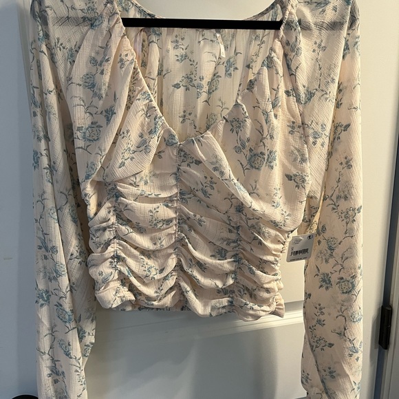 Free people new final rose top - Picture 3 of 6